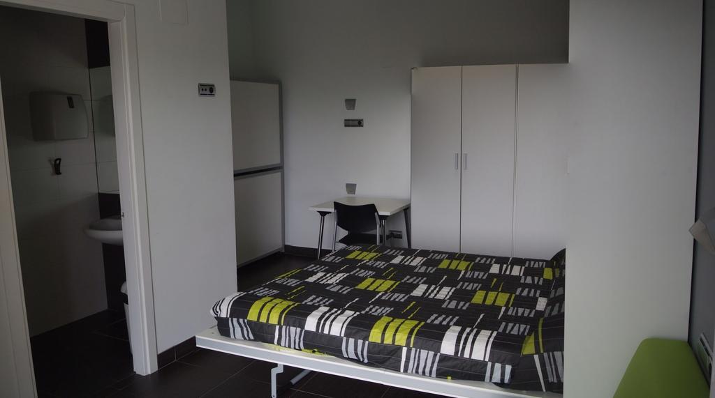 Albergue/Auberge Ulia Youth Hostel San Sebastian Bilik gambar